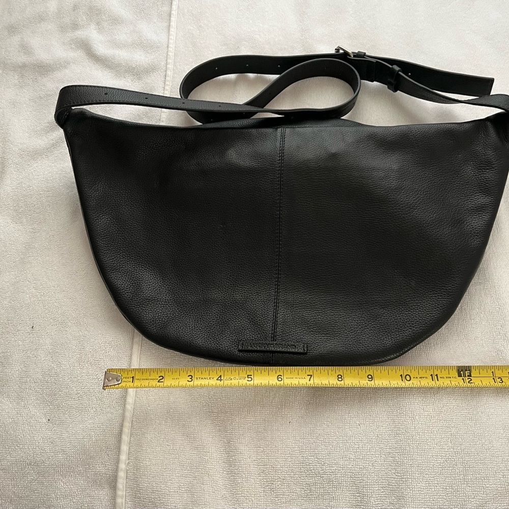 Lucky Brand Black Leather Sling/Crossbody Bag - Picture 6 of 9